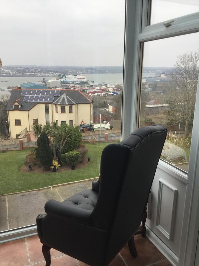 Lakeland Guest House 펨브룩도크 외부 사진