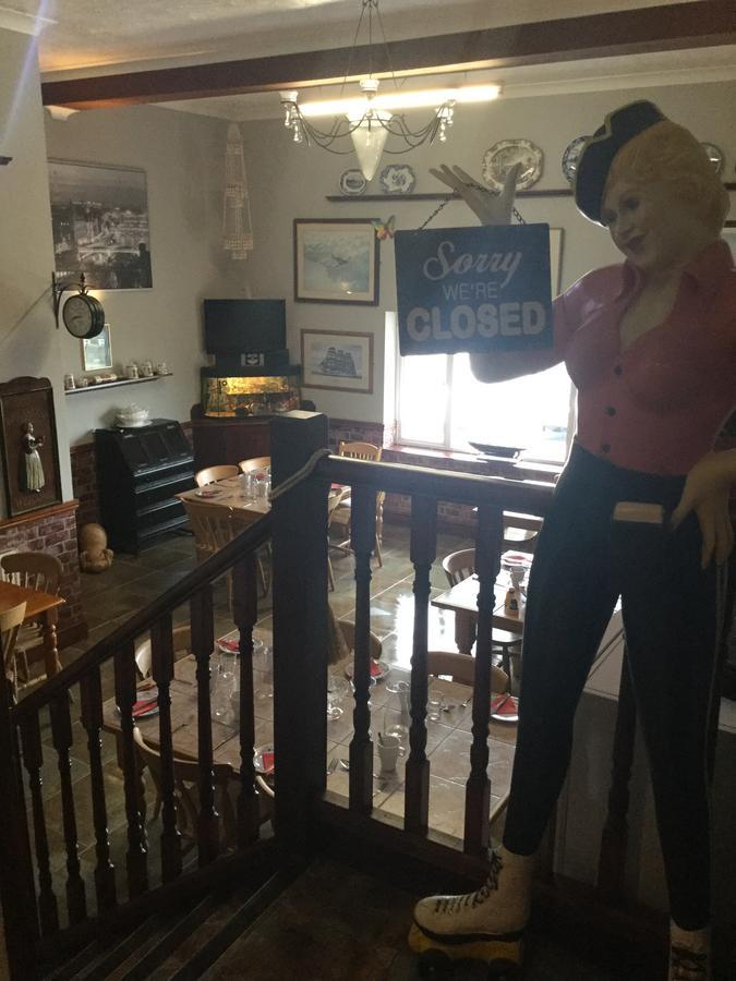 Lakeland Guest House 펨브룩도크 외부 사진