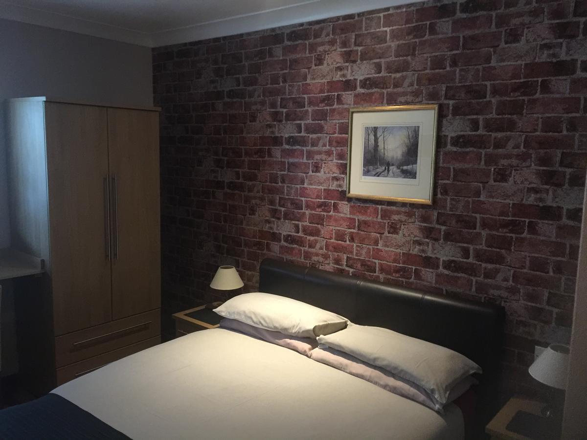 Lakeland Guest House 펨브룩도크 외부 사진