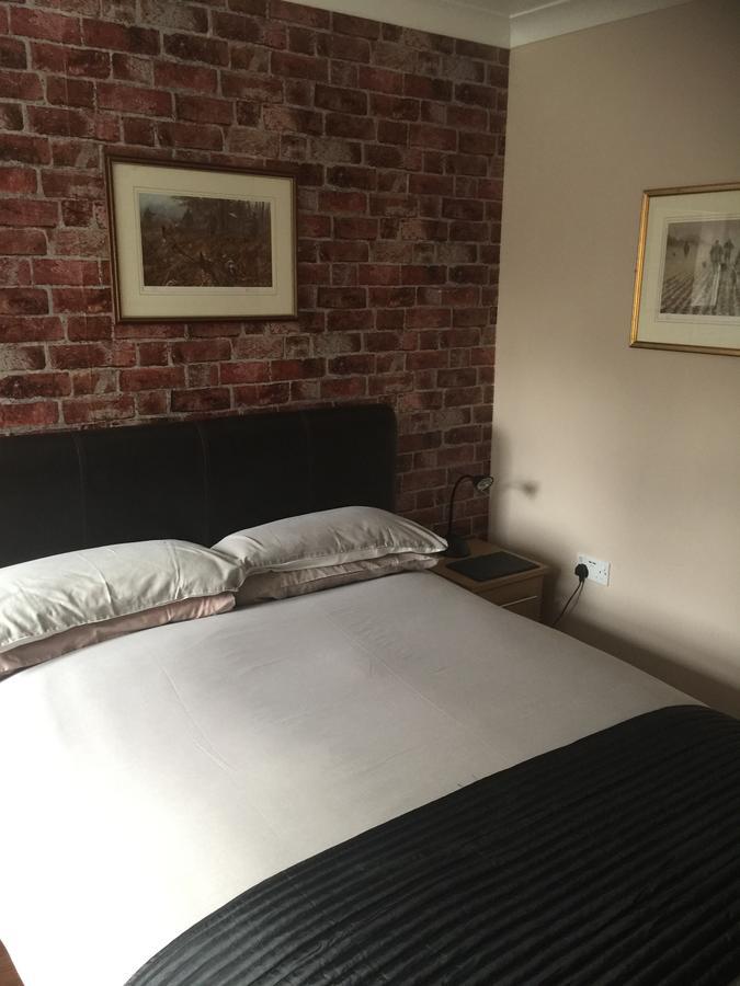 Lakeland Guest House 펨브룩도크 외부 사진