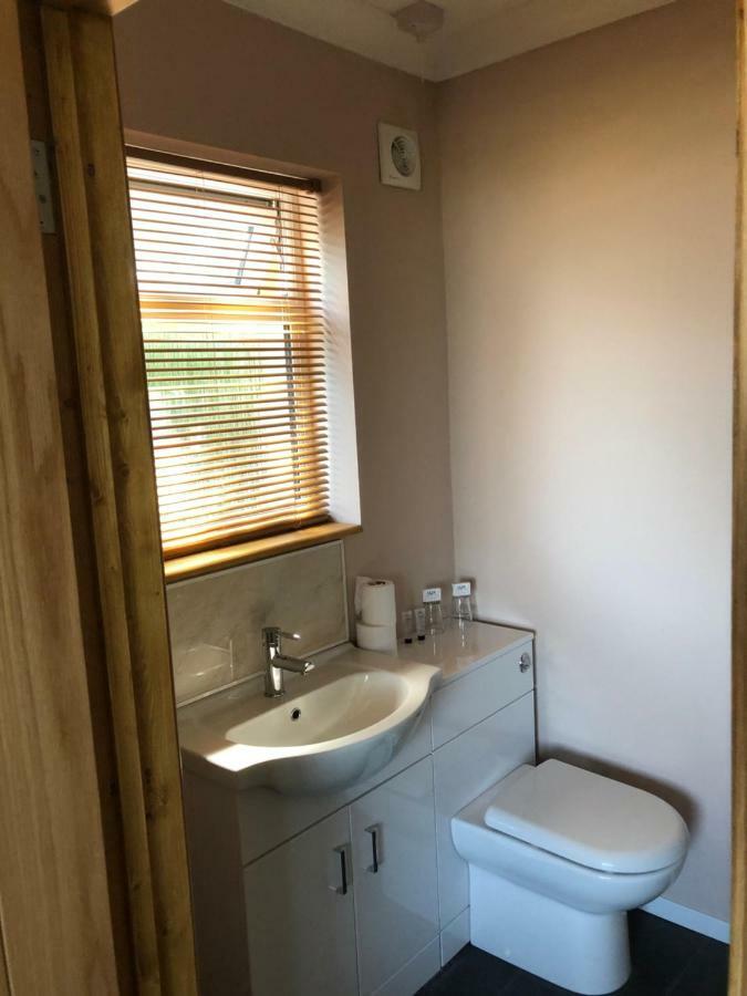 Lakeland Guest House 펨브룩도크 외부 사진