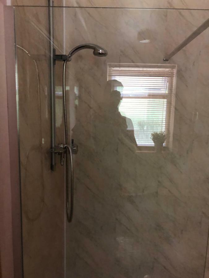 Lakeland Guest House 펨브룩도크 외부 사진